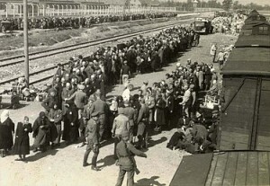 375px-Birkenau_selection_on_the_platform